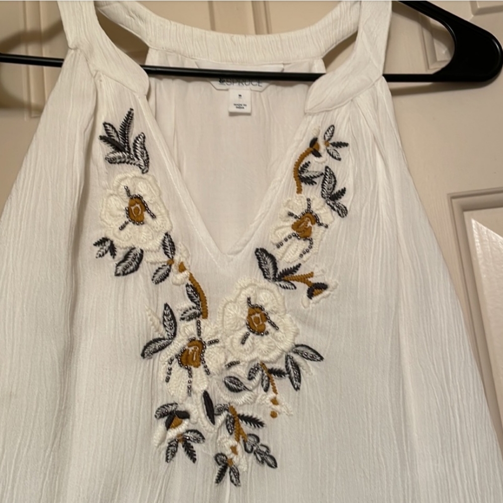 Market & Spruce Tank Top - Picture 5 of 5